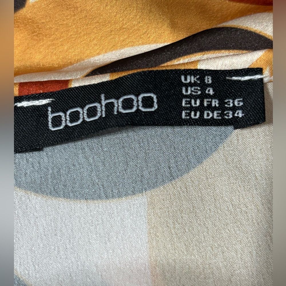 Boohoo BodyCon Dress Size 4 Bell Sleeves Tan Brown Party Club Vacation - Picture 9 of 10